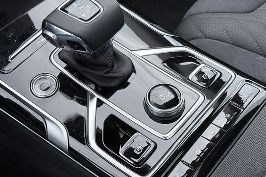 Hongqi HS5 2.0T AWD