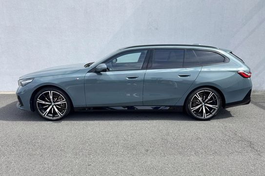 BMW Seria 5 Touring 520d xDrive M Sport