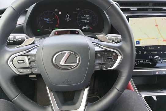 Lexus LBX Hybrid Vibrant Edition
