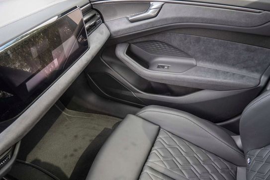 Audi A6 TDI quattro S line