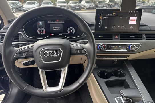 Audi A4 45 TFSI mHEV quattro S Line