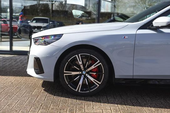 BMW Seria 5 Touring 520d xDrive M Sport