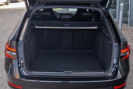 Skoda Superb 2.0 TDI SCR 4x4 Sportline DSG