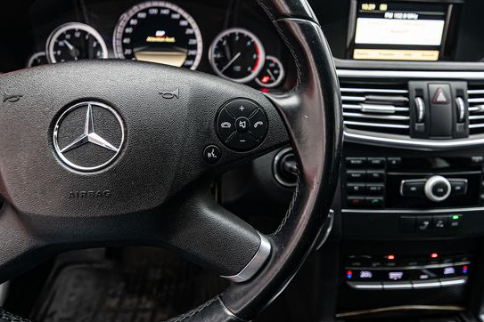 Mercedes Klasa E 200