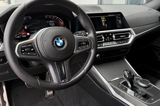 BMW Seria 3 Touring 318d Sport Line