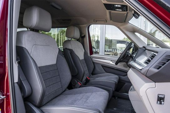 Volkswagen Multivan L1H1 Style DSG