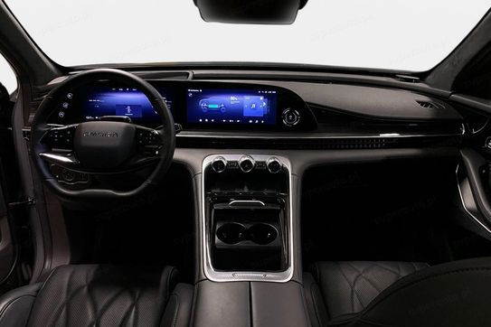 Omoda 9 1.5 Super Hybrid Exclusive Awd