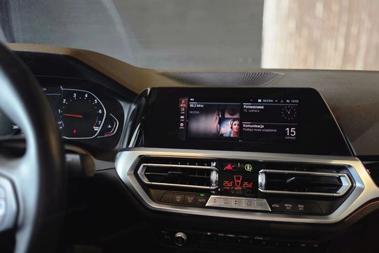 BMW Seria 3 318i Sport Line