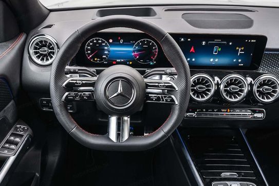 Mercedes GLB 220 4-Matic AMG Line