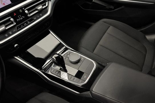 BMW Seria 3 318i aut