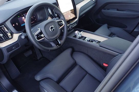 Volvo XC60 B5 B AWD Plus Dark aut