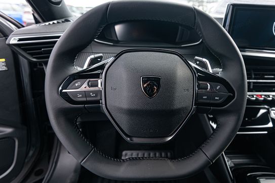 Peugeot 2008 Allure e-DCS 1.2 mHEV