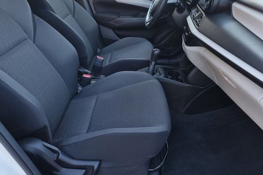 Suzuki Swift Dualjet Shvs Premium Plus