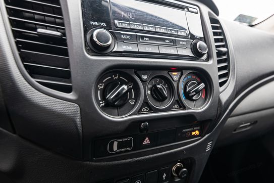 Mitsubishi L200 2.4 d