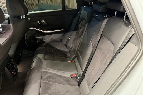 BMW Seria 3 Touring 320d xDrive M Sport
