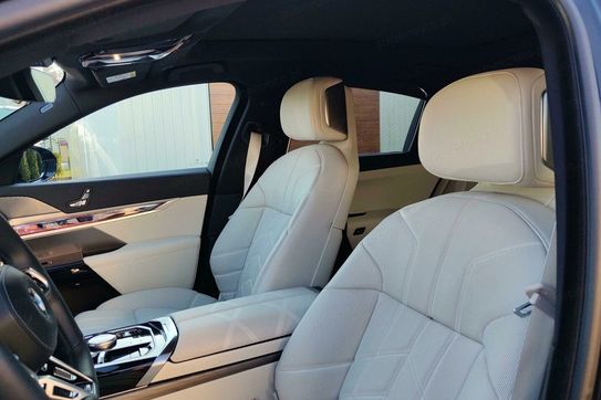BMW Seria 7 740d xDrive M Sport