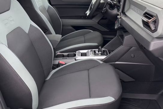 Dacia Duster Extreme MMT 1.8 Full Hybrid