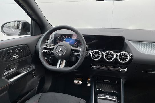 Mercedes GLA 200 AMG Line