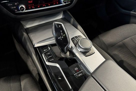 BMW Seria 5 Touring 520d