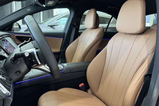 Mercedes E Klasa 220 d 4MATIC AMG Line