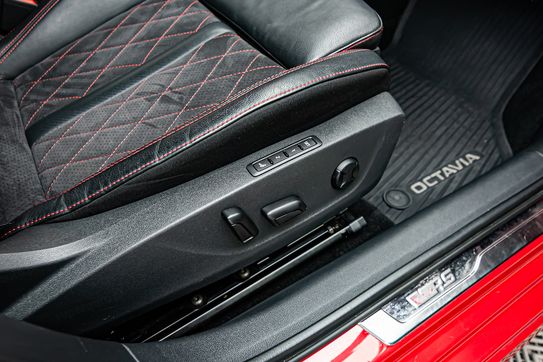 Skoda Octavia 2.0 TSI RS DSG