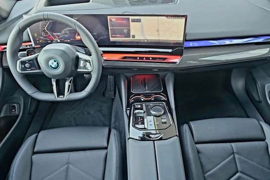 BMW Seria 5 550e xDrive M Sport