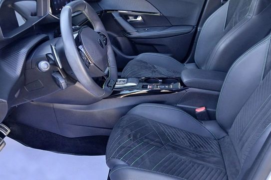 Peugeot 2008 1.2 Puretech Gt S&S EAT8