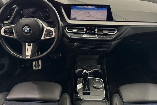 BMW Seria 1 118i M Sport