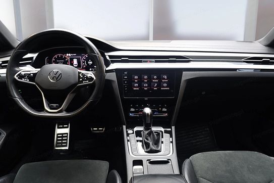 Volkswagen Arteon 2.0 TSI  R-Line DSG