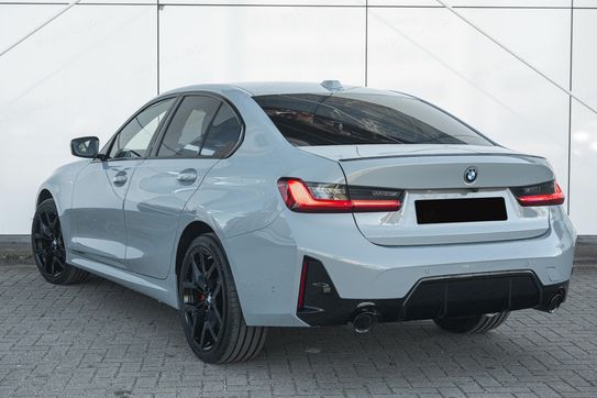 BMW Seria 3 330i xDrive M Sport