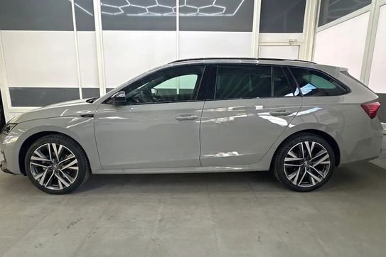 Skoda Octavia Sportline 1.5 TSI mHEV DSG