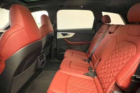 Audi Q7 SQ7 TFSI quattro