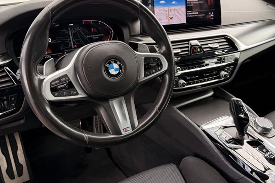 BMW Seria 5 520d xDrive M Sport
