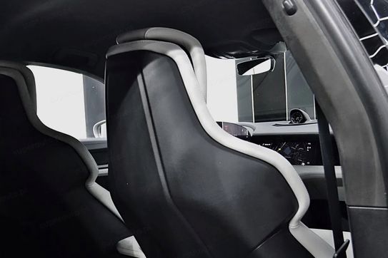 Porsche Taycan Turbo Cross Turismo