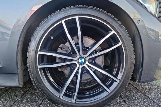 BMW Seria 3 320d M Sport aut