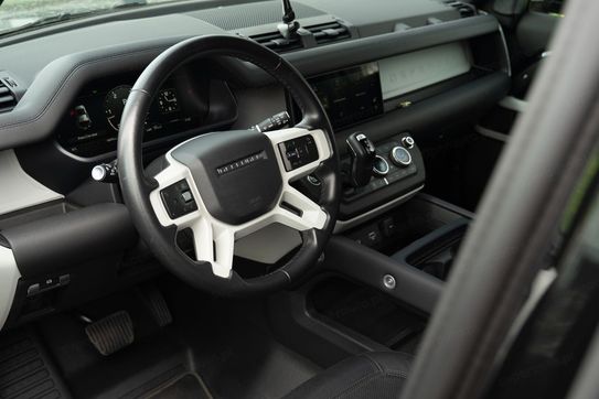 Land Rover Defender 110 Hardtop 3.0 D300 mHEV