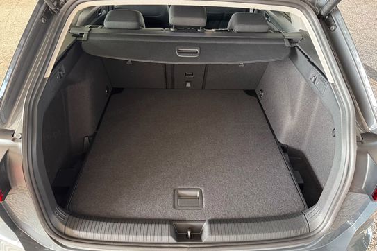 Volkswagen Golf VIII 2.0 TDI Life Plus