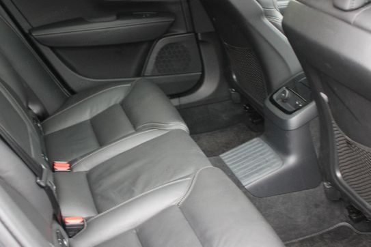 Volvo V90 T6 AWD Plug-In Hybrid Ultra Dark aut