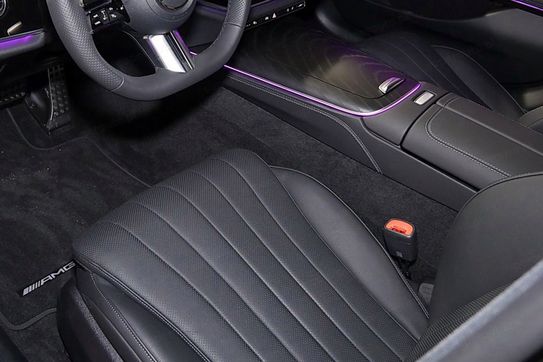 Mercedes Klasa E 200 4-Matic AMG