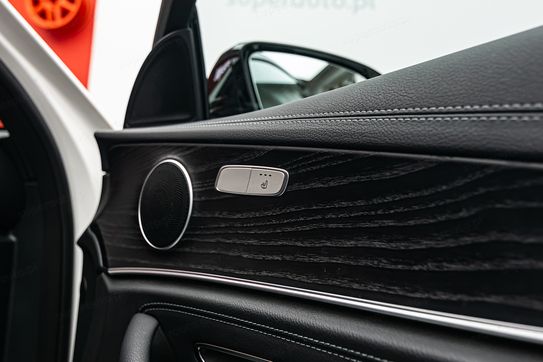 Mercedes Klasa E E 220 d 4-Matic AMG