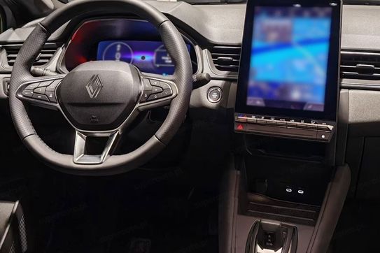 Renault Captur Techno 1.8 E-TECH Full Hybrid
