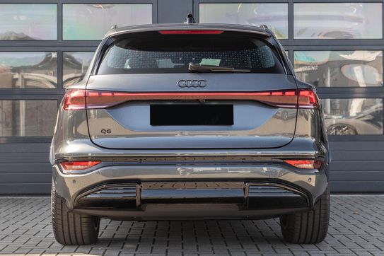 Audi Q6 e-tron S line