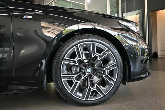 BMW Seria 5 520d xDrive M Sport