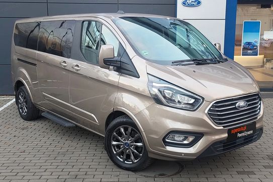 Ford Tourneo Custom L2H1 Titanium