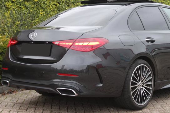 Mercedes Klasa C 220 d  4-Matic AMG