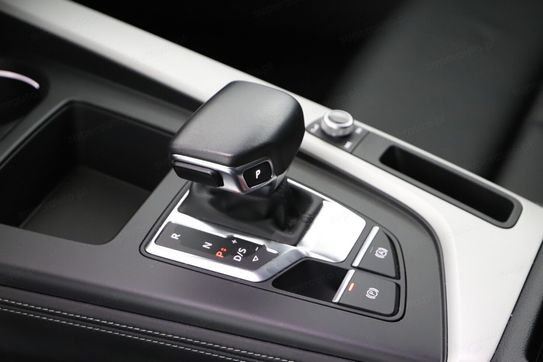 Audi A4 40 TFSI mHEV quattro S tronic