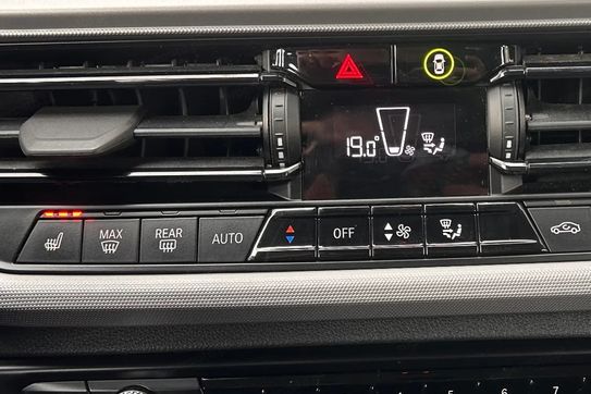 BMW Seria 1 118i Advantage