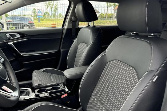 Kia Ceed 1.5 T-GDI Tribute DCT