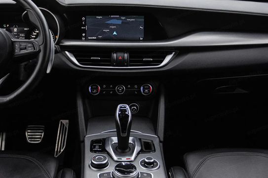 Alfa Romeo Stelvio 2.0 Turbo Veloce Q4