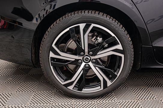 Volvo S60 B5 AWD Ultimate Dark aut